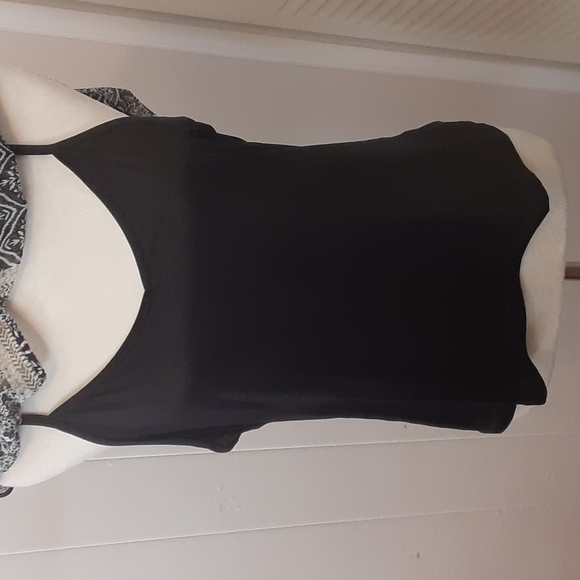Liz Claiborne Sleeveless Top - Picture 3 of 6